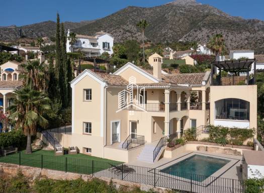 вилла - перепродажа - MARBELLA - Villa vistas lagon Istan 