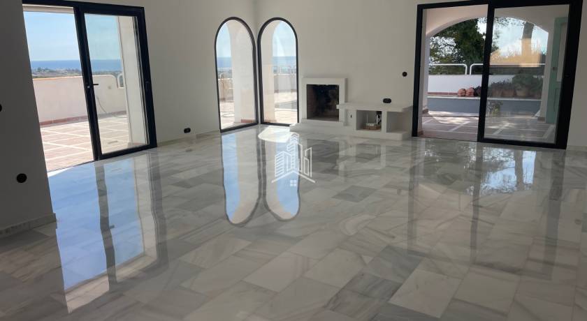Marble floor polishing, reforms with marbles