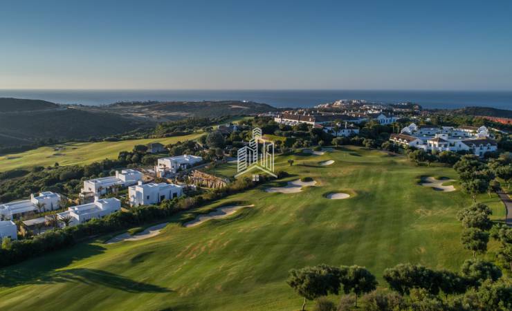 Compra uno de los diferentes modelos de villas únicas y exclusivas en el primer Golf de España y el primer Hotel de España